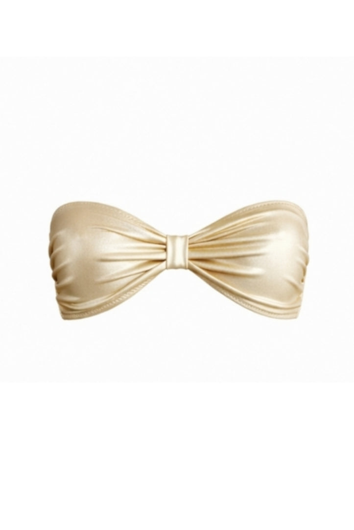 Top bikini bandeau dorado claro metalizado con fruncido central, colección Lumière