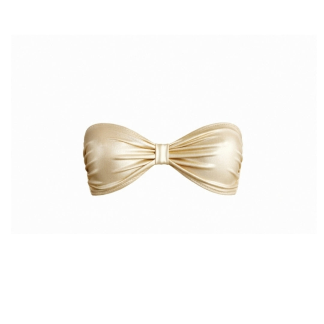 Top bikini bandeau dorado claro metalizado con fruncido central, colección Lumière