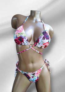 Bikini con estampado de rosas, made in Mallorca.