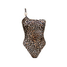 Bañador asimétrico de un hombro con estampado leopardo y detalle metálico dorado en el tirante, colección Seraya